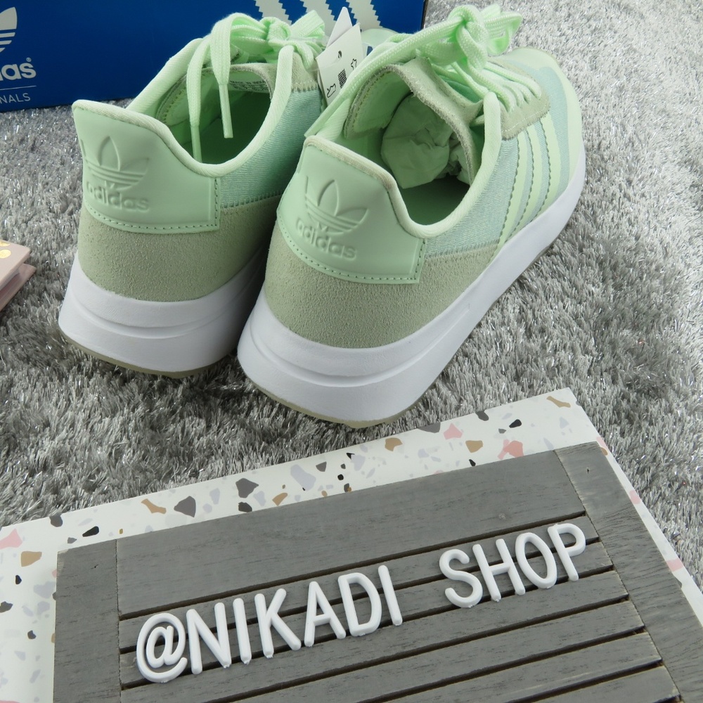 Adidas Original Runner Sneakers - Picture 5 of 6